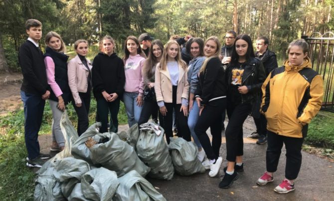 Более 60 мешков мусора собрали во время акции «Чистый лес» в Соликамске